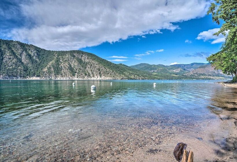 Modern Retreat W/ Hot Tub   Steps To Lake Chelan!