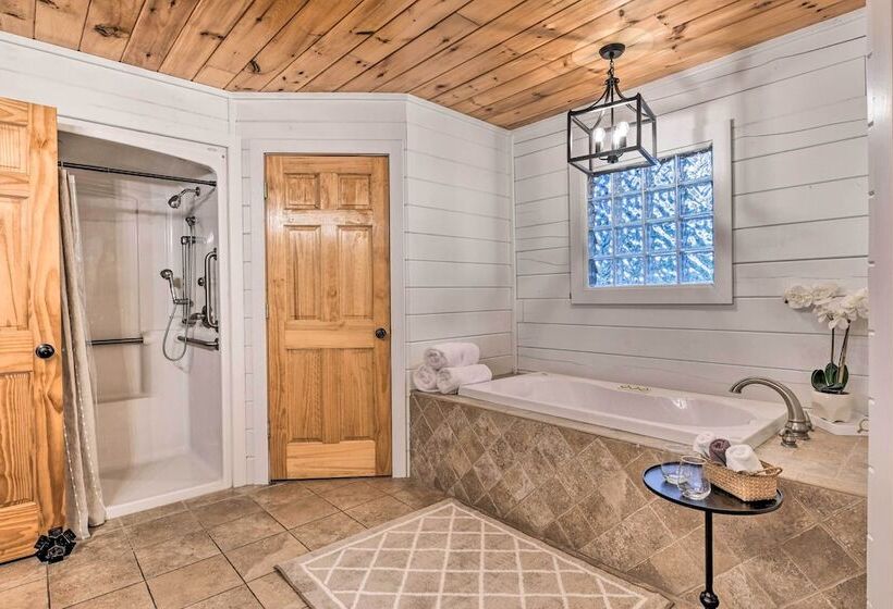 Mountain View Bryson City Home W/ Hot Tub!