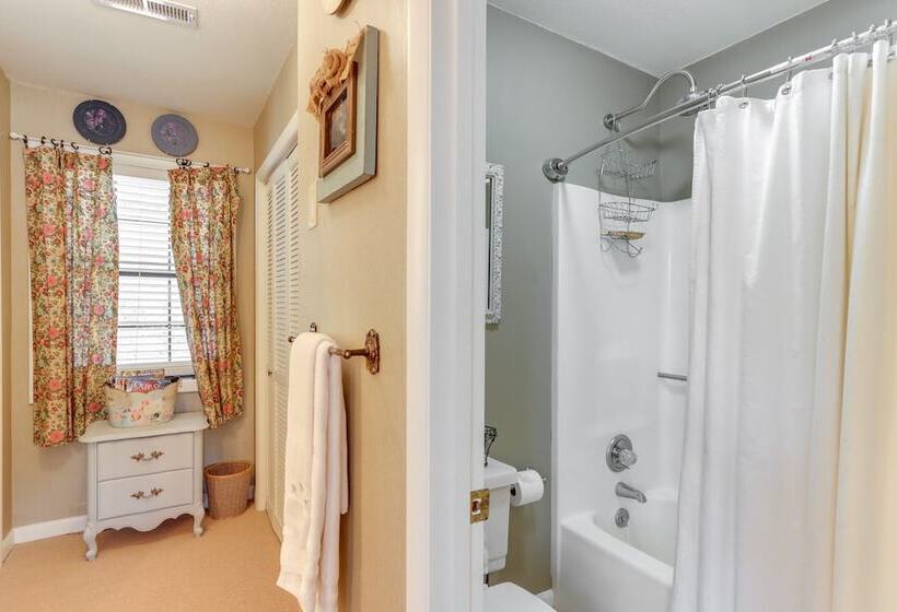 Nantahala Lake Family Home W/ Private Dock & Views