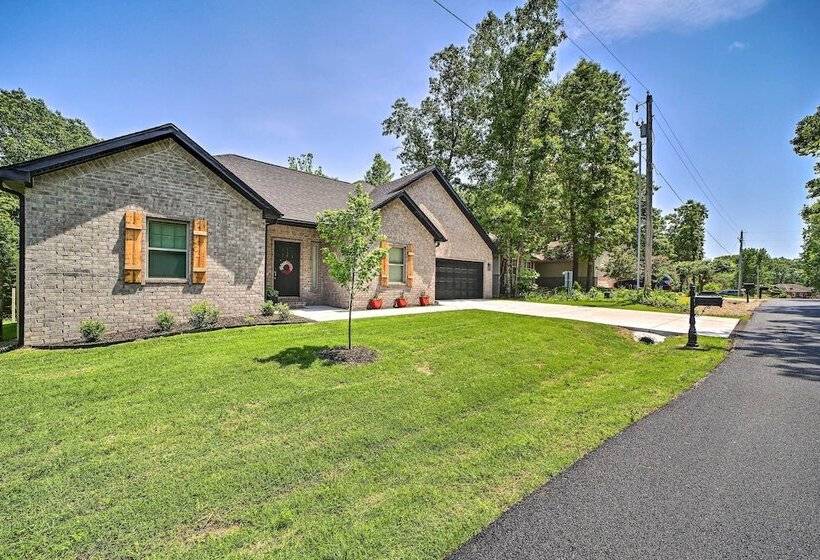 New Everything! Comfy Home W/ Deck & Trail Access!