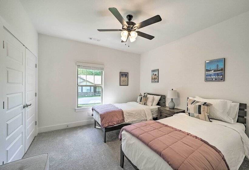 New Everything! Comfy Home W/ Deck & Trail Access!