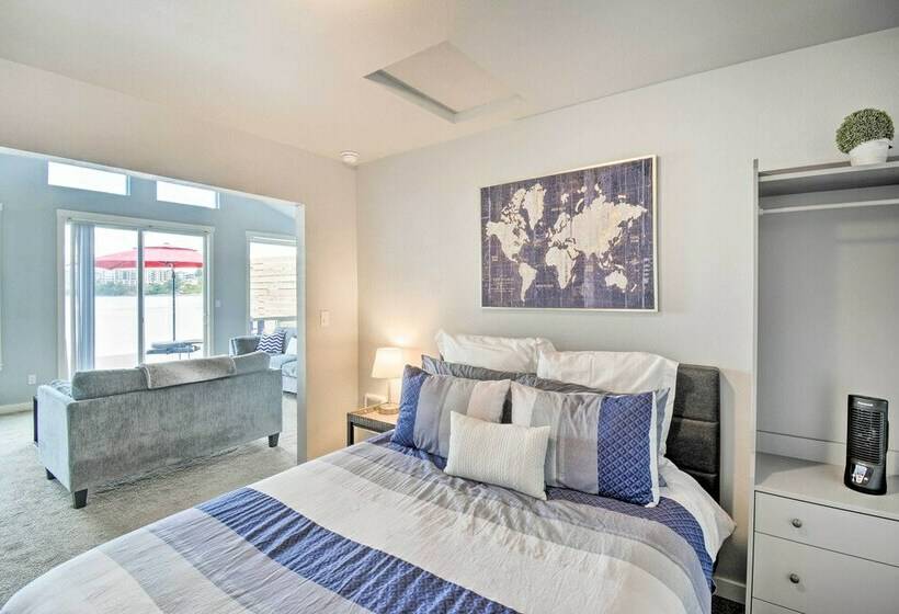 Manette Waterfront: Kayak The Bay & Walk To Town!