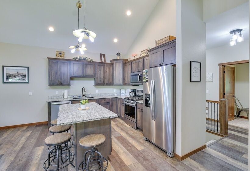 Family Friendly Lead Cabin Near Atv/snowmobiling