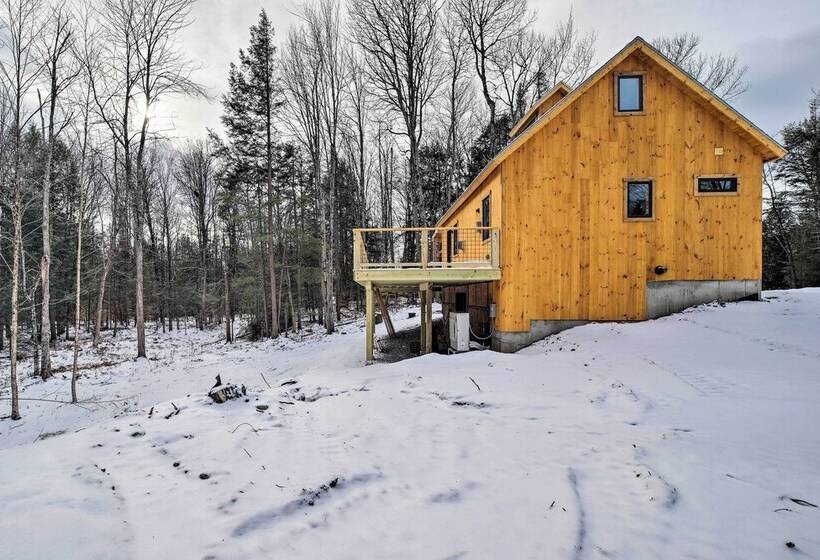 Newly Built Cabin W/ Hot Tub   16 Mi To Stowe Mtn!