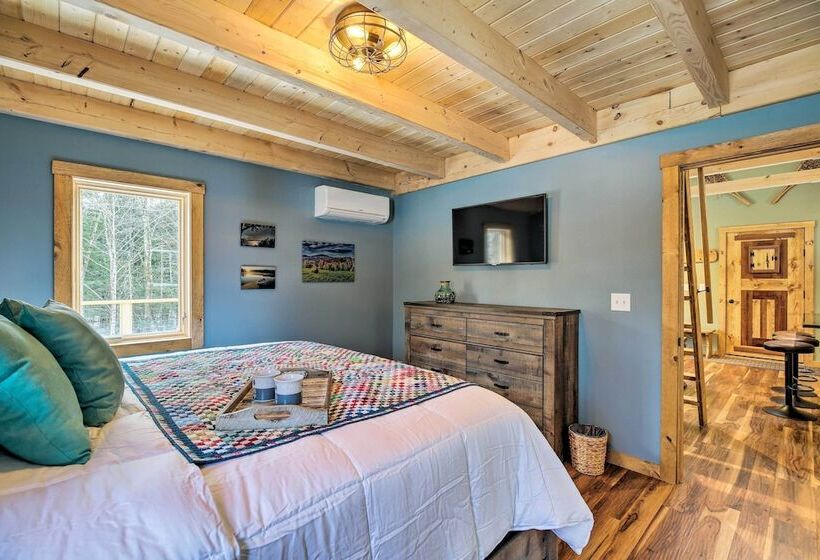 Newly Built Cabin W/ Hot Tub   16 Mi To Stowe Mtn!