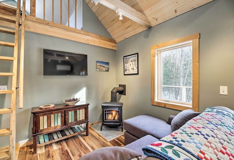 Newly Built Cabin W/ Hot Tub   16 Mi To Stowe Mtn!