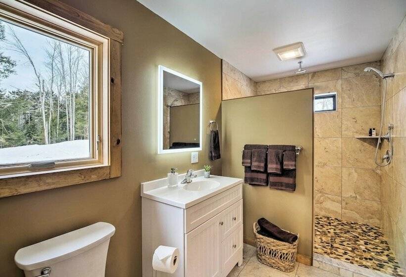 Newly Built Cabin W/ Hot Tub   16 Mi To Stowe Mtn!