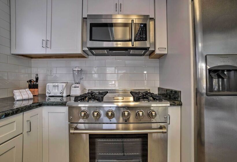 Ocean View Home   Walk To Avalon City Center!