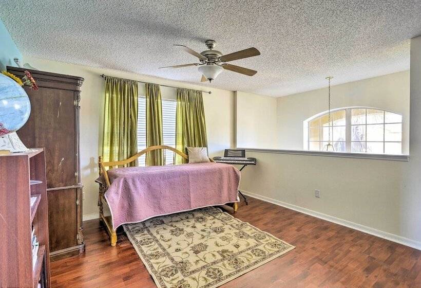 Orlando Home W/ Private Yard + Patio!