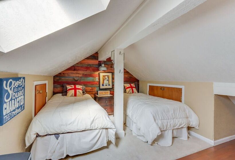 Osage Beach Home: Screened Porch, Resort Amenities