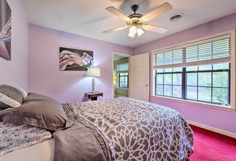 Oxford Home With Hot Tub, 10 Mi To Ole Miss