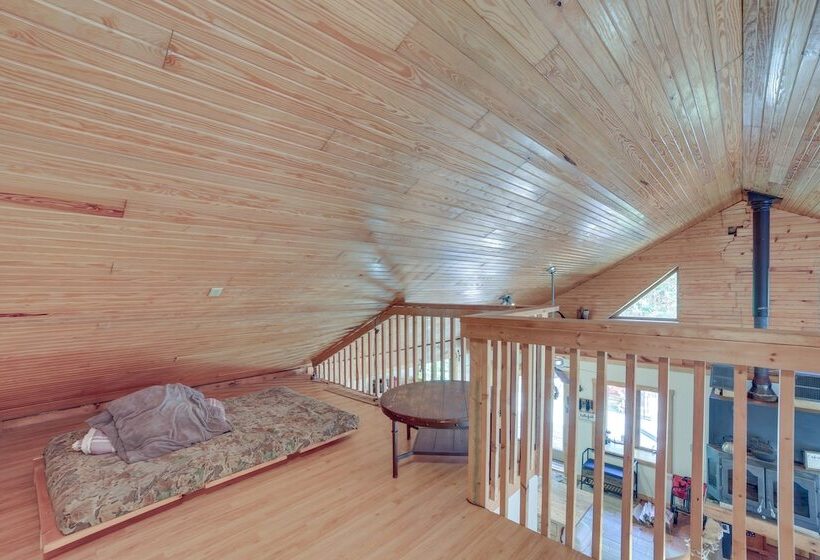 Paradise Cottage: Trail Access Nearby