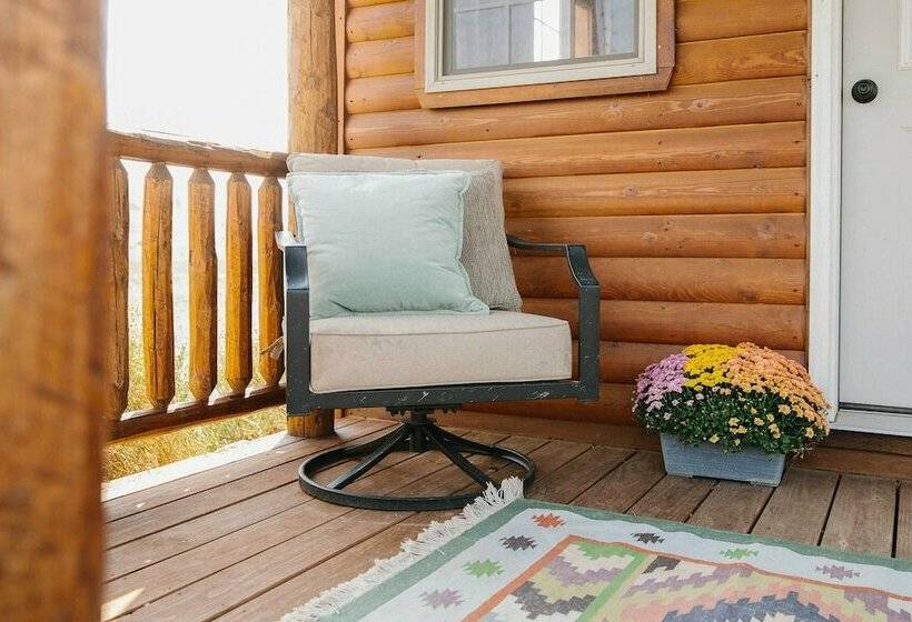 Paradise Valley Cabin By Chico & Yellowstone Park!