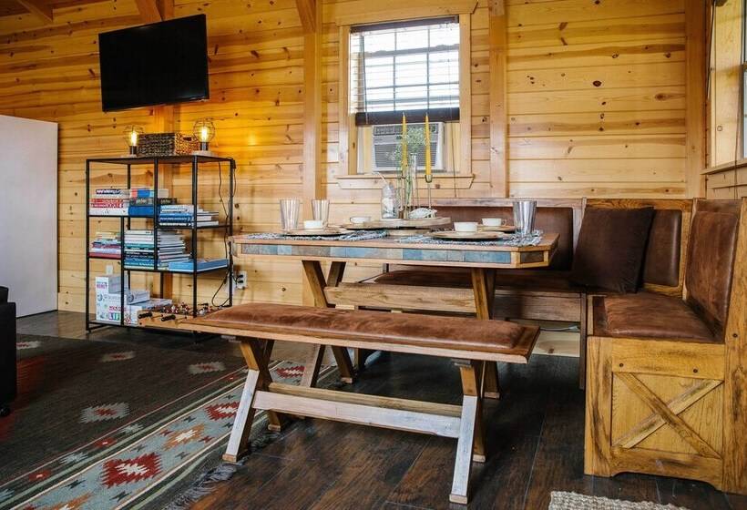 Paradise Valley Cabin By Chico & Yellowstone Park!