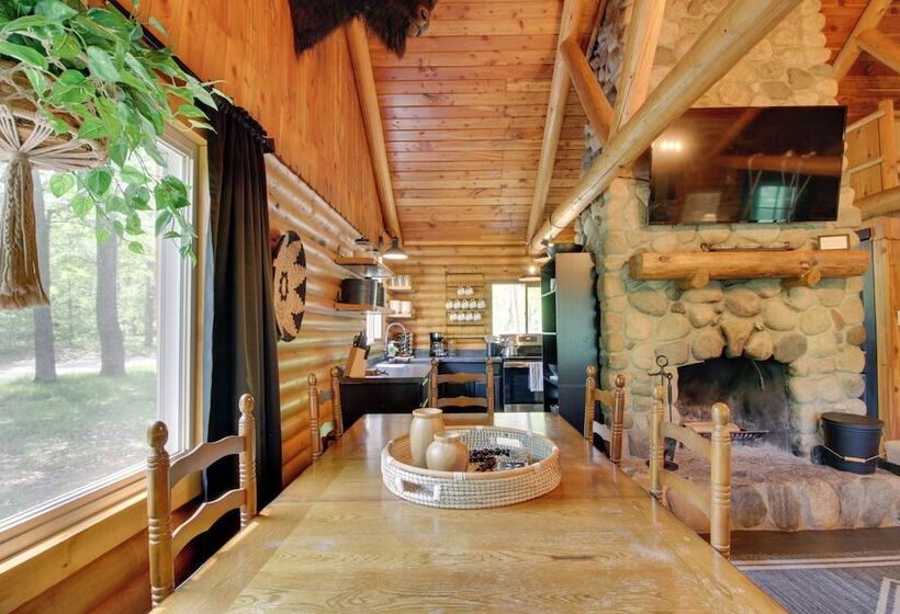 Pet Friendly Breezy Point Cabin: 1 Mi To Beach!