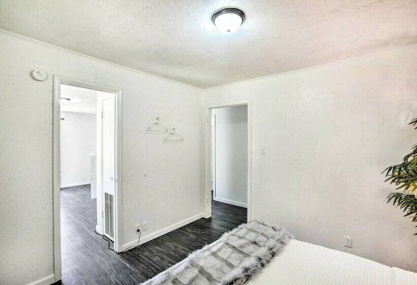 Peaceful Gainesboro Retreat W/ Deck & Yard!