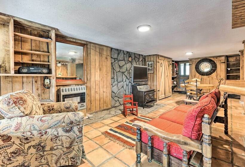 Peaceful Mt Sterling Cabin: Deck & Fire Pit!