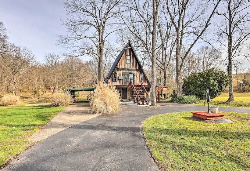 Peaceful Mt Sterling Cabin: Deck & Fire Pit!