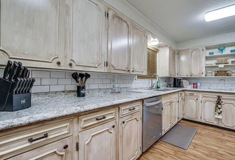 Peaceful Sanctuary   1 Mi To Wildlife Refuge!