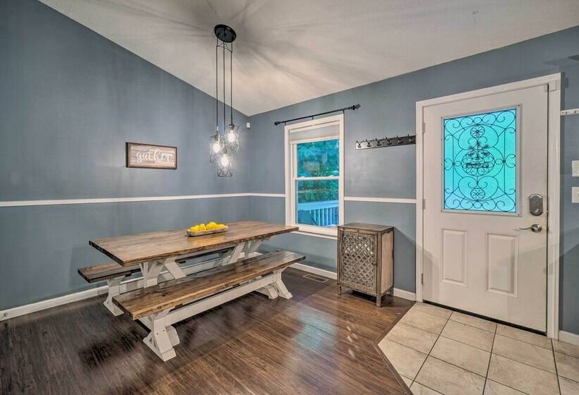 Peaceful Sevierville Home W/ Private Hot Tub!