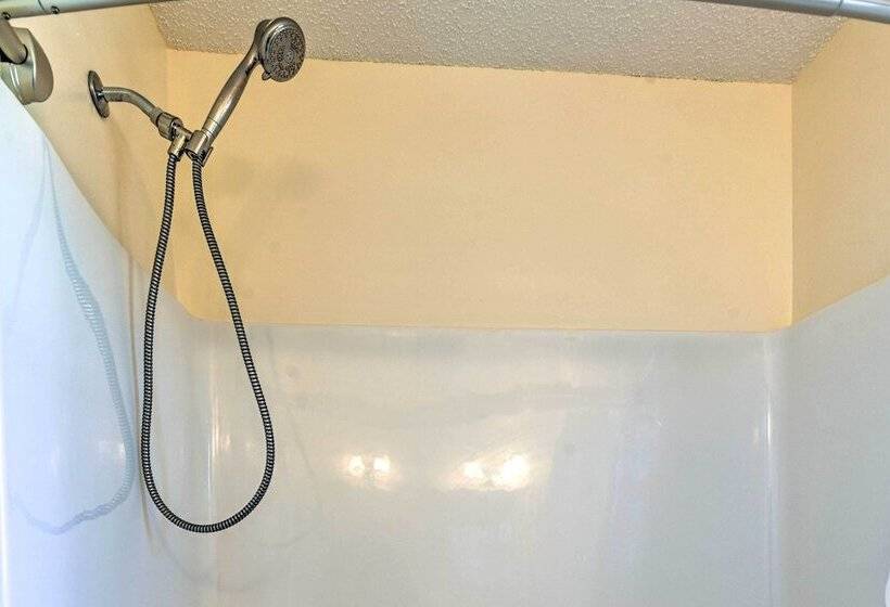 Pet Friendly Clarksville Home W/ Backyard!