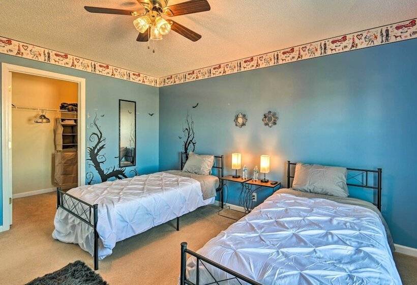 Pet Friendly Clarksville Home W/ Backyard!