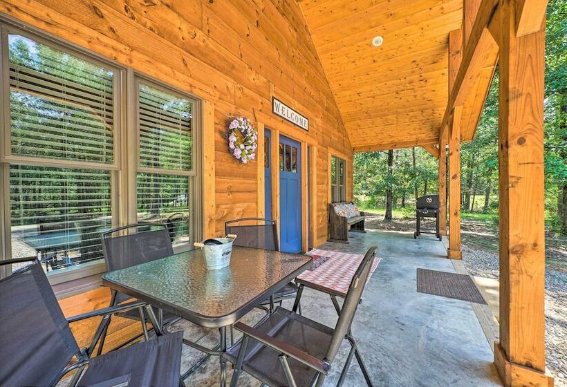 Falling Star  Eagletown Cabin W/ Hot Tub: Pets Ok