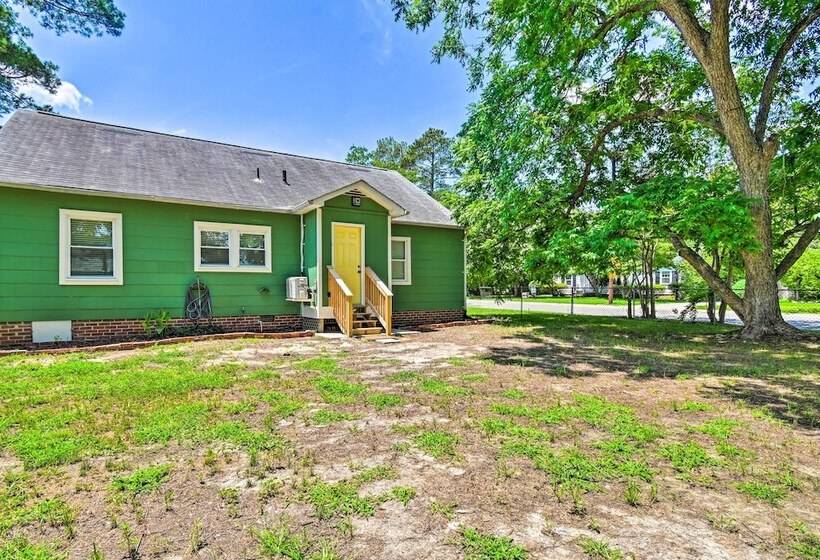 Pet Friendly Fayetteville Home W/ Fenced Yard
