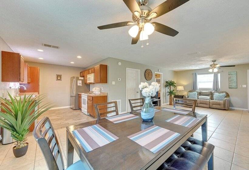 Dog Friendly Home W/ Yard ~ 6 Miles To The Beach!