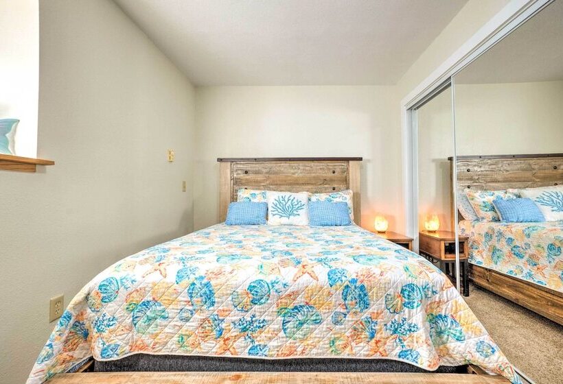 Pet Friendly North Bend Home W/ Bay Views!