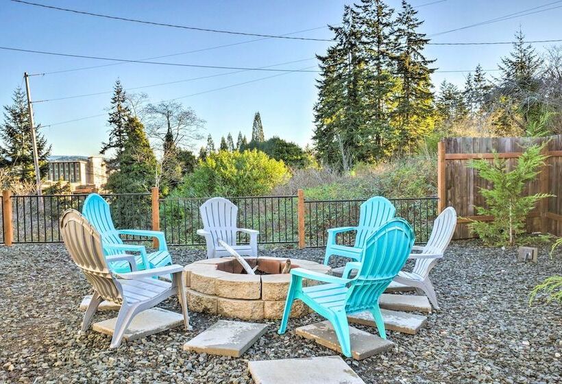 Pet Friendly North Bend Home W/ Bay Views!
