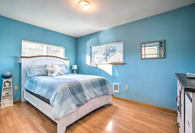 Pet Friendly North Bend Home W/ Bay Views!