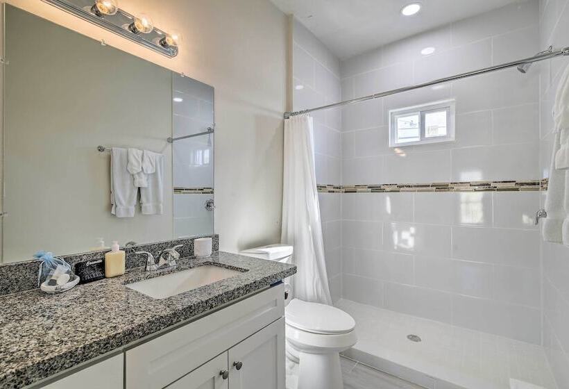 Pet Friendly Port Isabel Home: 5 Mi To Beach!