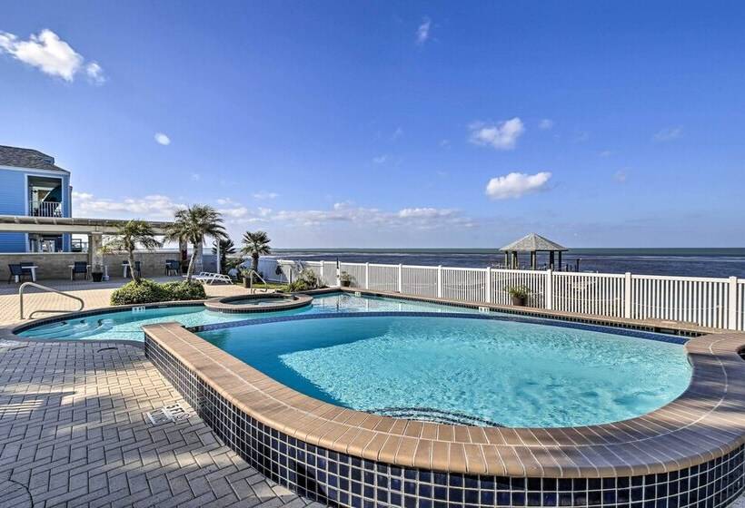 Pet Friendly Port Isabel Home: 5 Mi To Beach!