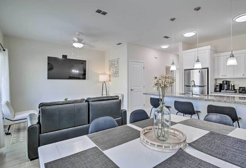 Pet Friendly Port Isabel Home: 5 Mi To Beach!