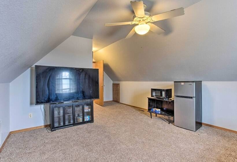 Pet Friendly Tecumseh Vacation Rental!
