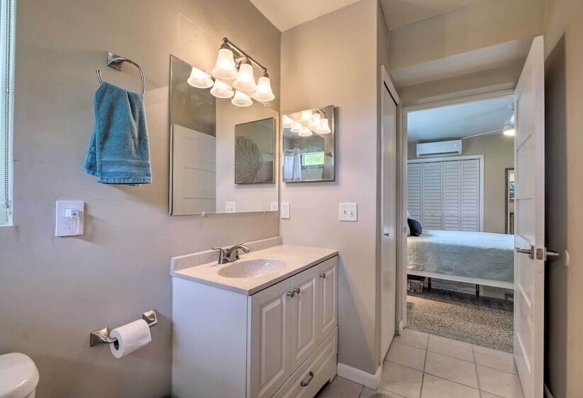 Pet Friendly Waterfront Home 2 Mi To Beach!