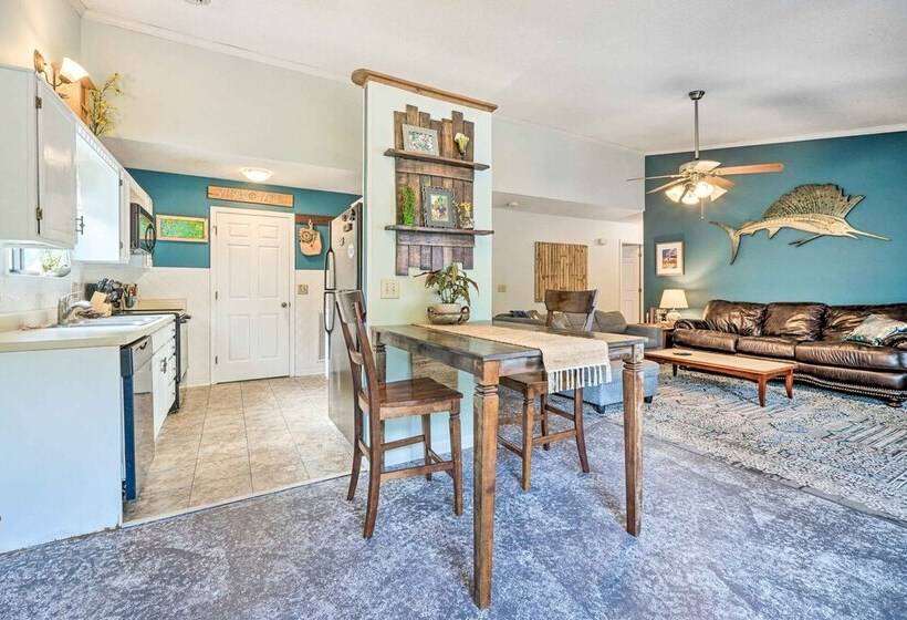 Pet Friendly Wilmington Home W/ Fenced Yard!