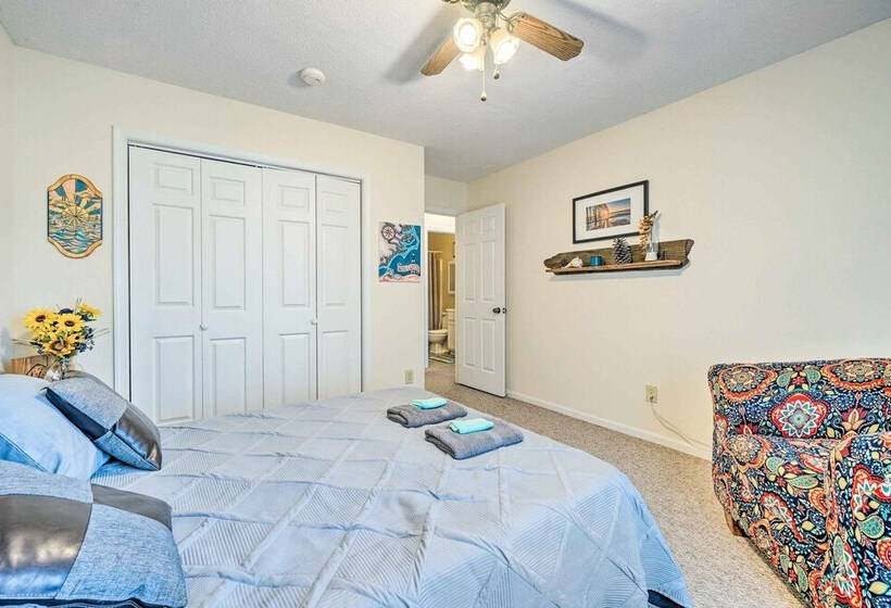 Pet Friendly Wilmington Home W/ Fenced Yard!