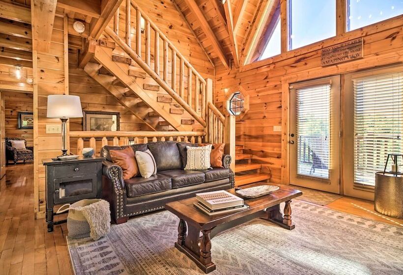 Pigeon Forge Cabin W/ Amazing Mountain Views!
