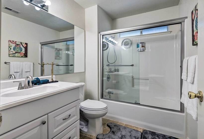 Pine Mountain Lake Home W/ Decks, Golf Course View