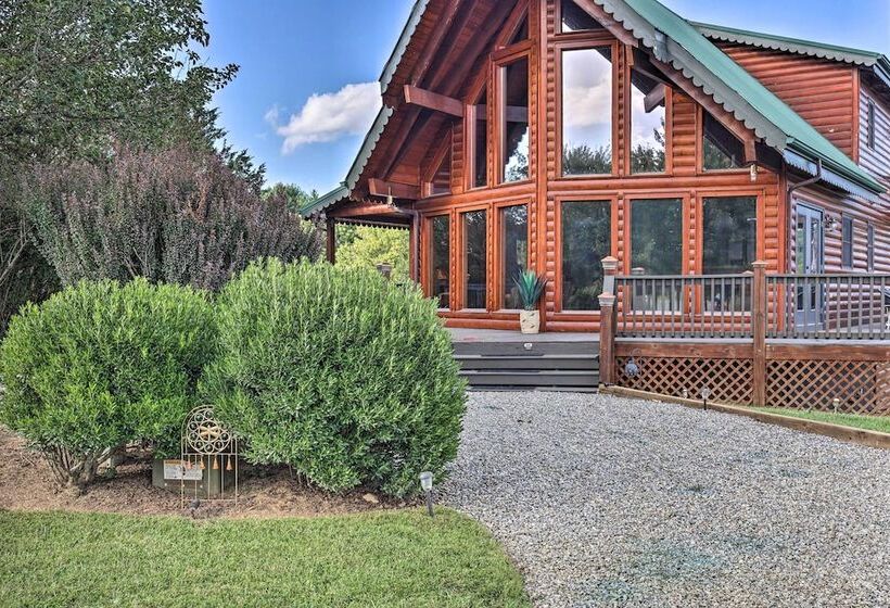 Piney Creek Mountain View Cabin W/ Wraparound Deck