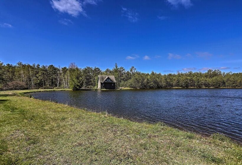 6 Mi To Kalahari: Pocono Pines Golf Course Home!