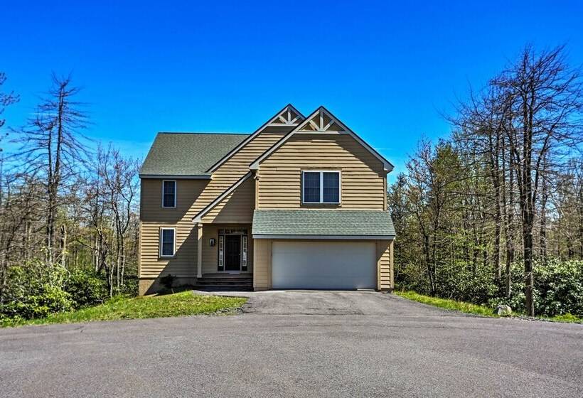6 Mi To Kalahari: Pocono Pines Golf Course Home!
