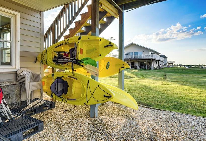 Potomac Waterfront Retreat W/ Dock & Kayaks