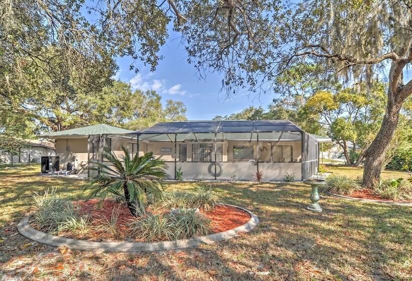 Pristine Spring Hill House W/ Private Pool & Lanai