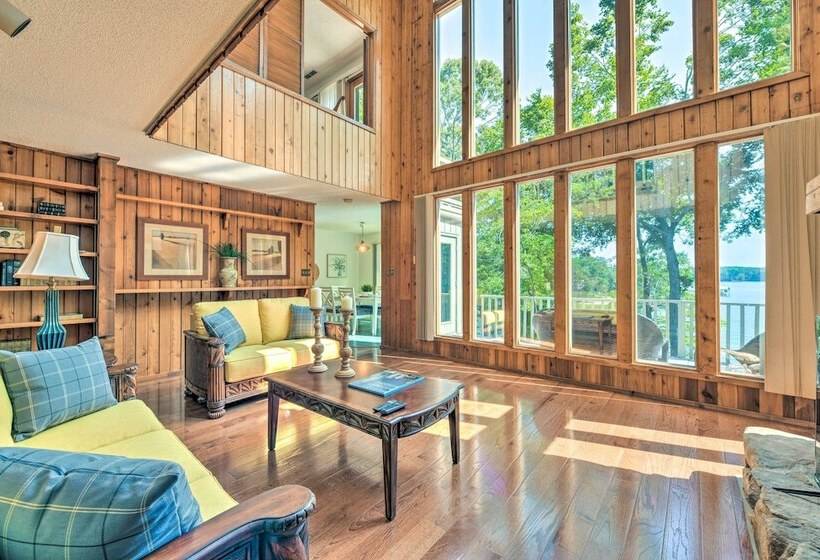 Quaint Lake Norman Home W/ Boat Dock + Grill!