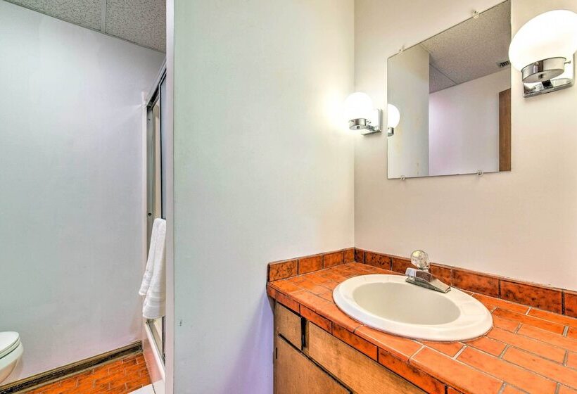 Quaint Lake Norman Home W/ Boat Dock + Grill!