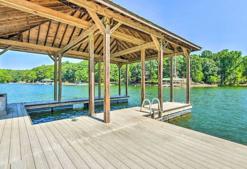 Quaint Lake Norman Home W/ Boat Dock + Grill!