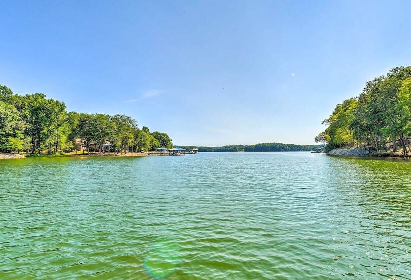 Quaint Lake Norman Home W/ Boat Dock + Grill!